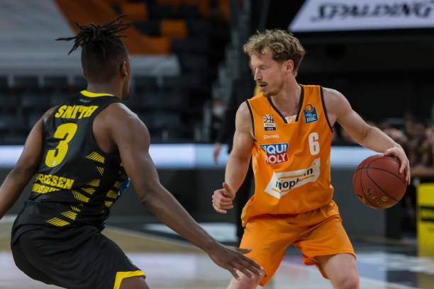 而本周对阵 而本周对阵