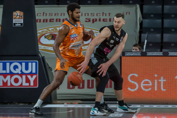 送出9个篮 送出9个篮